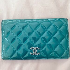 Chanel wallet